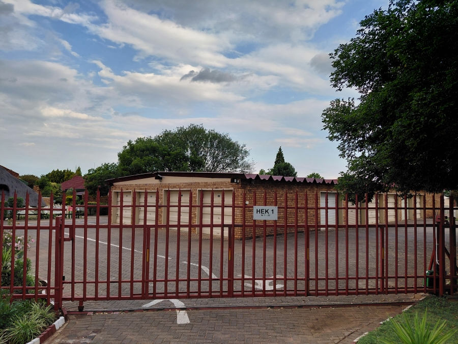 To Let 2 Bedroom Property for Rent in Doringkruin North West